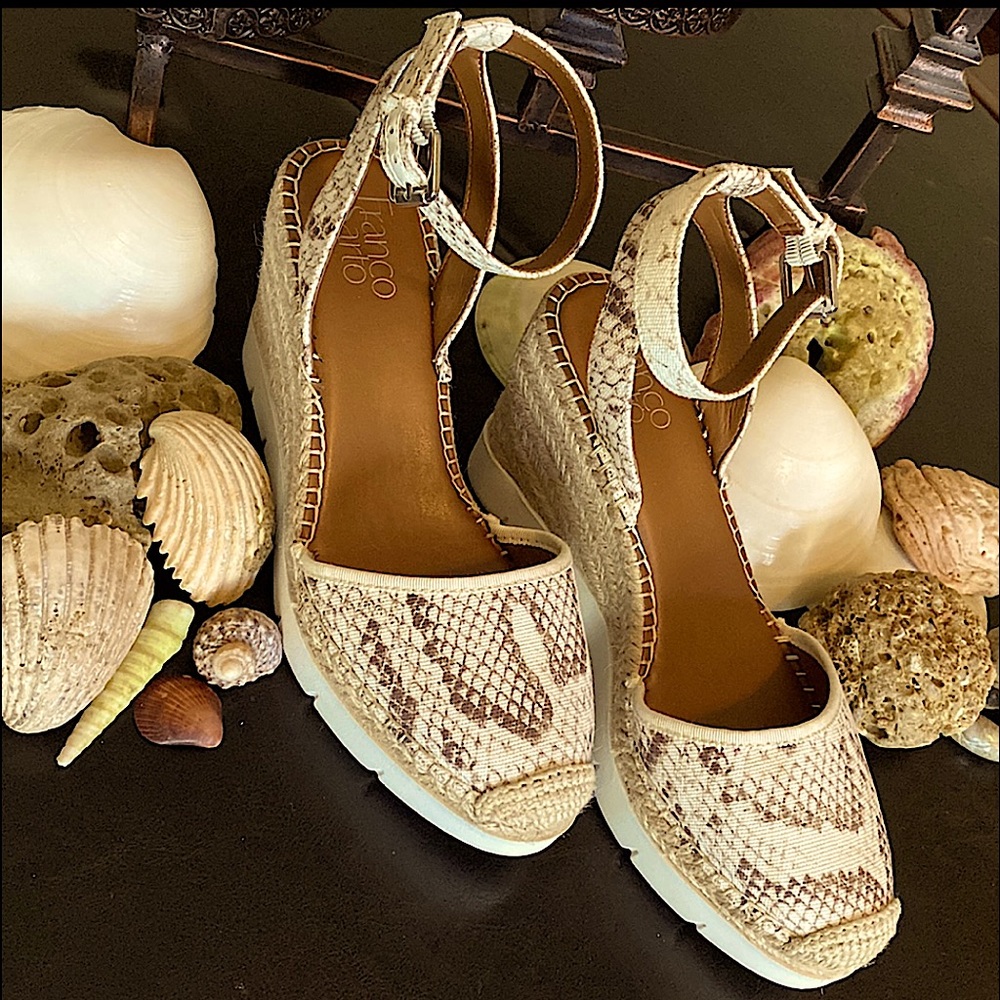 Like new Franco Sarto wedge espadrilles!
